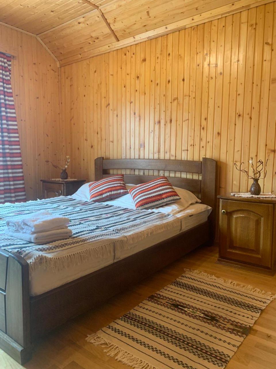 Villa Світанкове Сяйво Jaremče Esterno foto